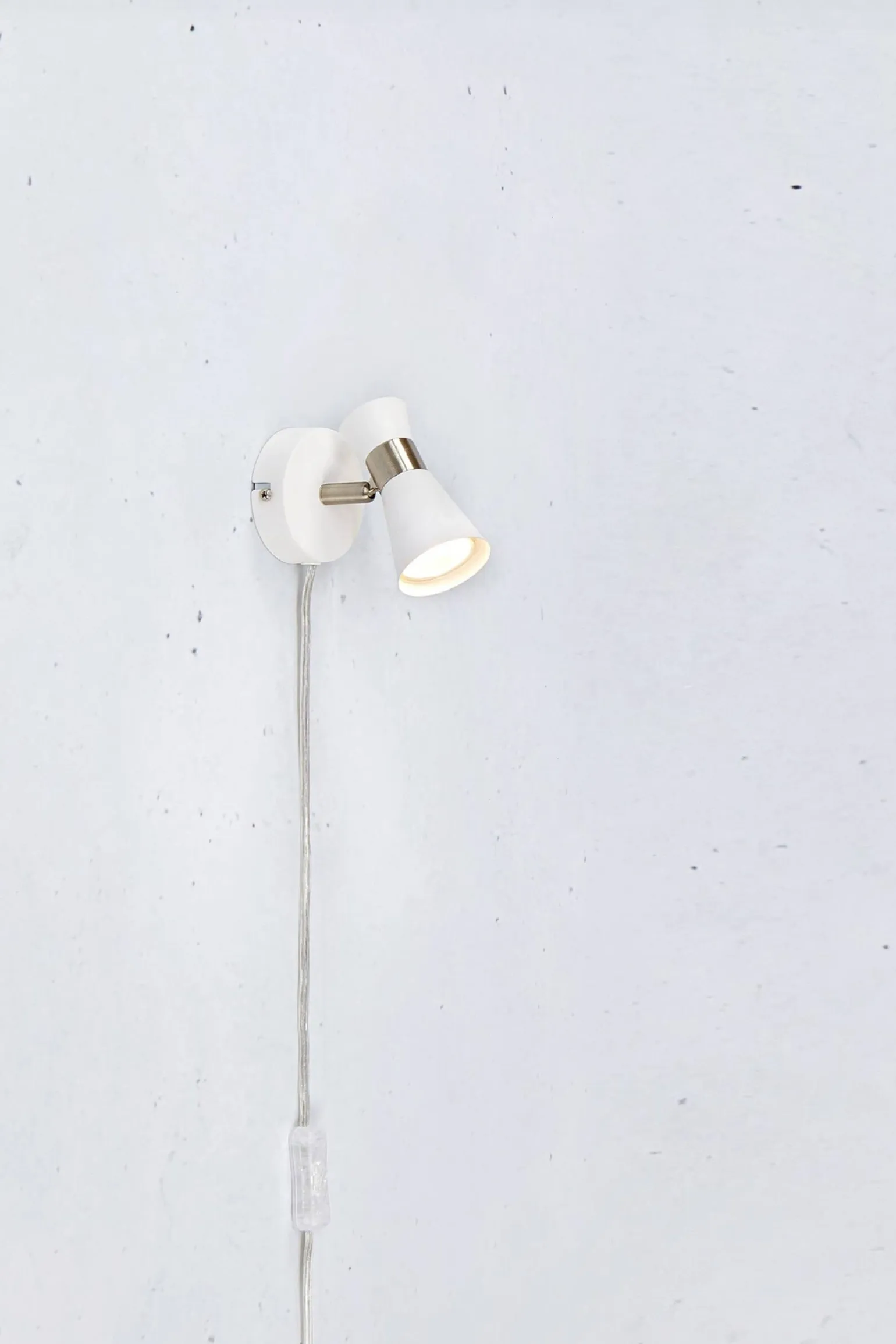 FOLIE Wall 1L White/Satin Nickel (108627) Markslojd