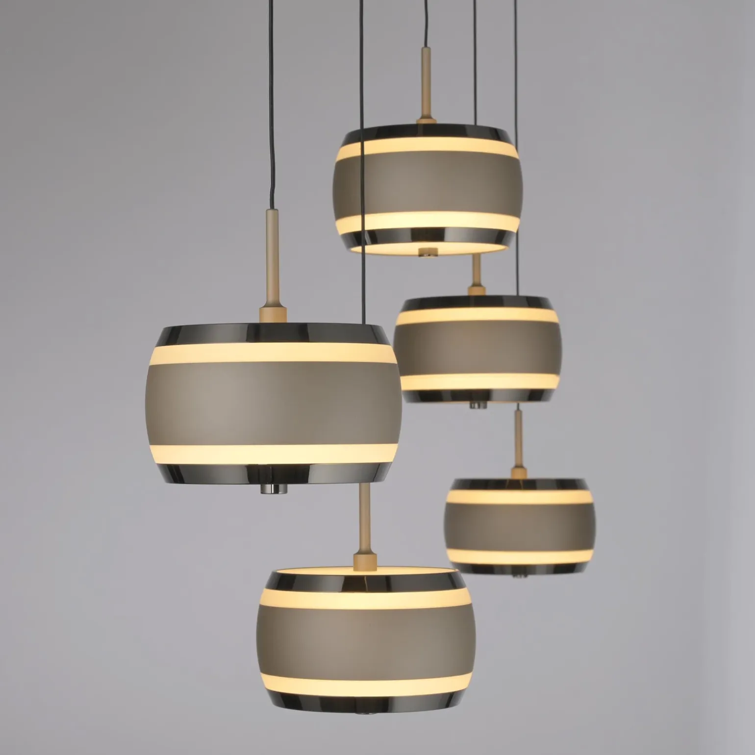 Lampa na pilota, z regulacją światła i wysokości PURE FALLING RINGS BRĄZOWY/CHROM (2504-97) - Paul Neuhaus