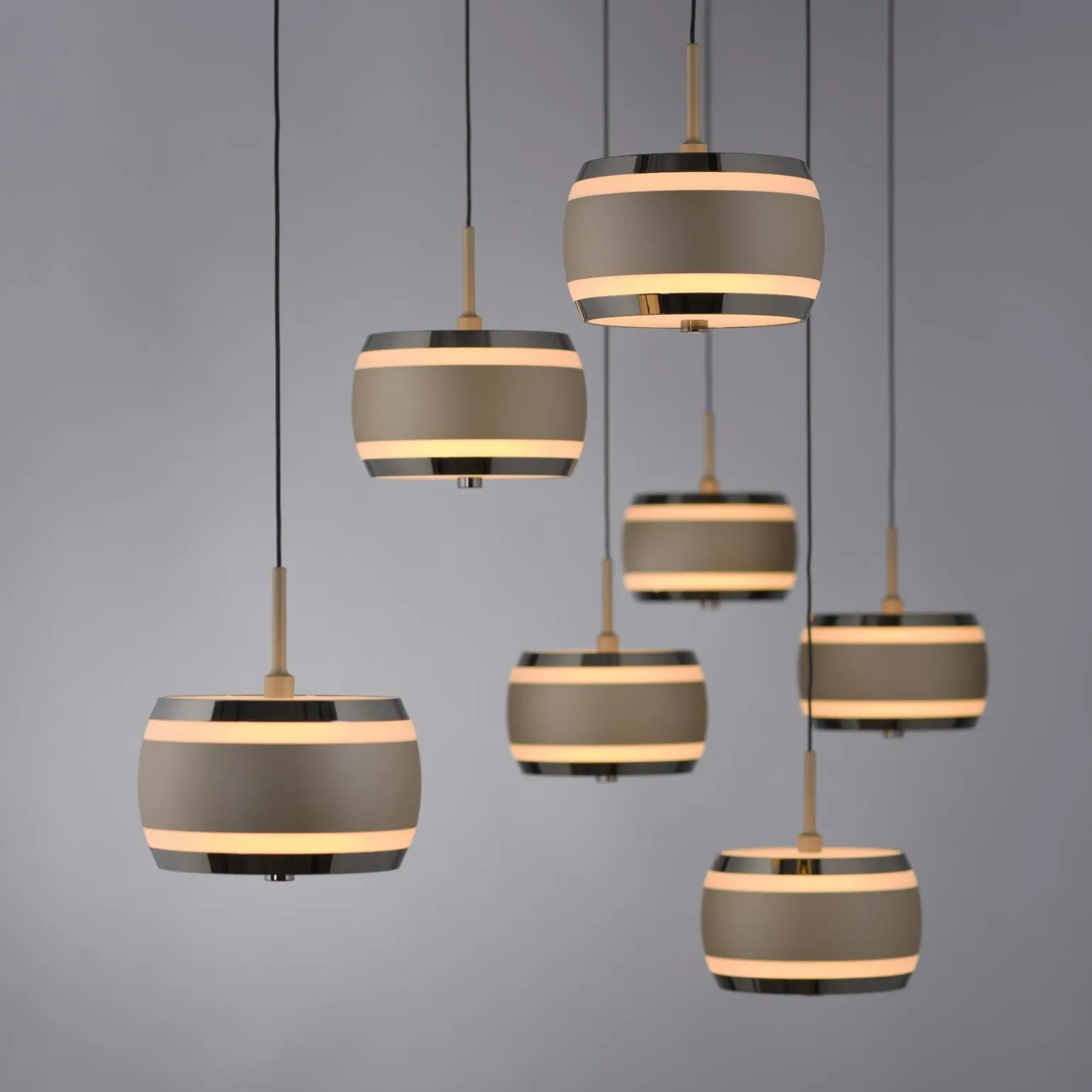 Lampa na pilota, z regulacją światła i wysokości PURE FALLING RINGS BRĄZOWY/CHROM (2505-97) - Paul Neuhaus