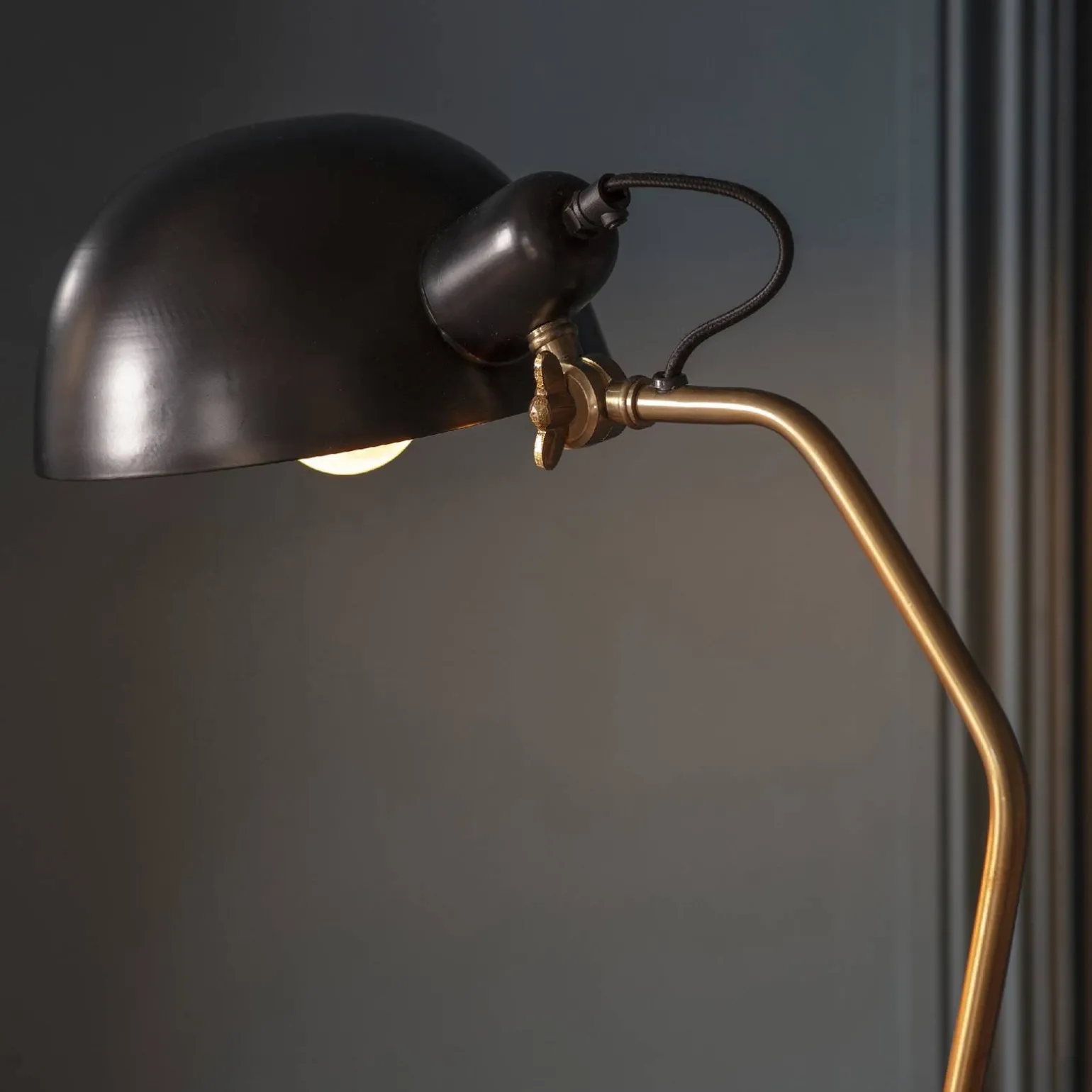 Lampa Podłogowa Largo (95477) Endon