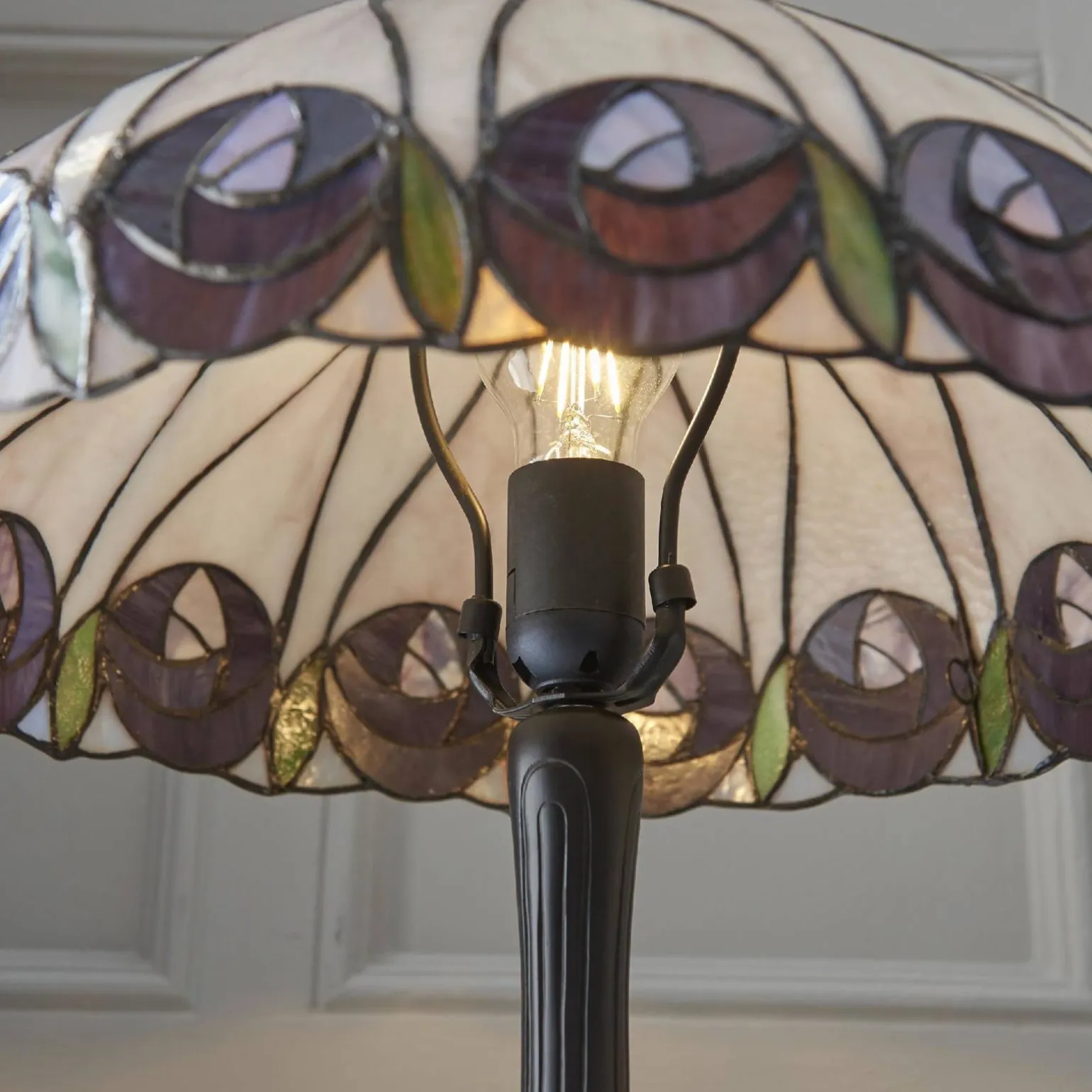 Lampa Stołowa Hutchinson (64177) Tiffany