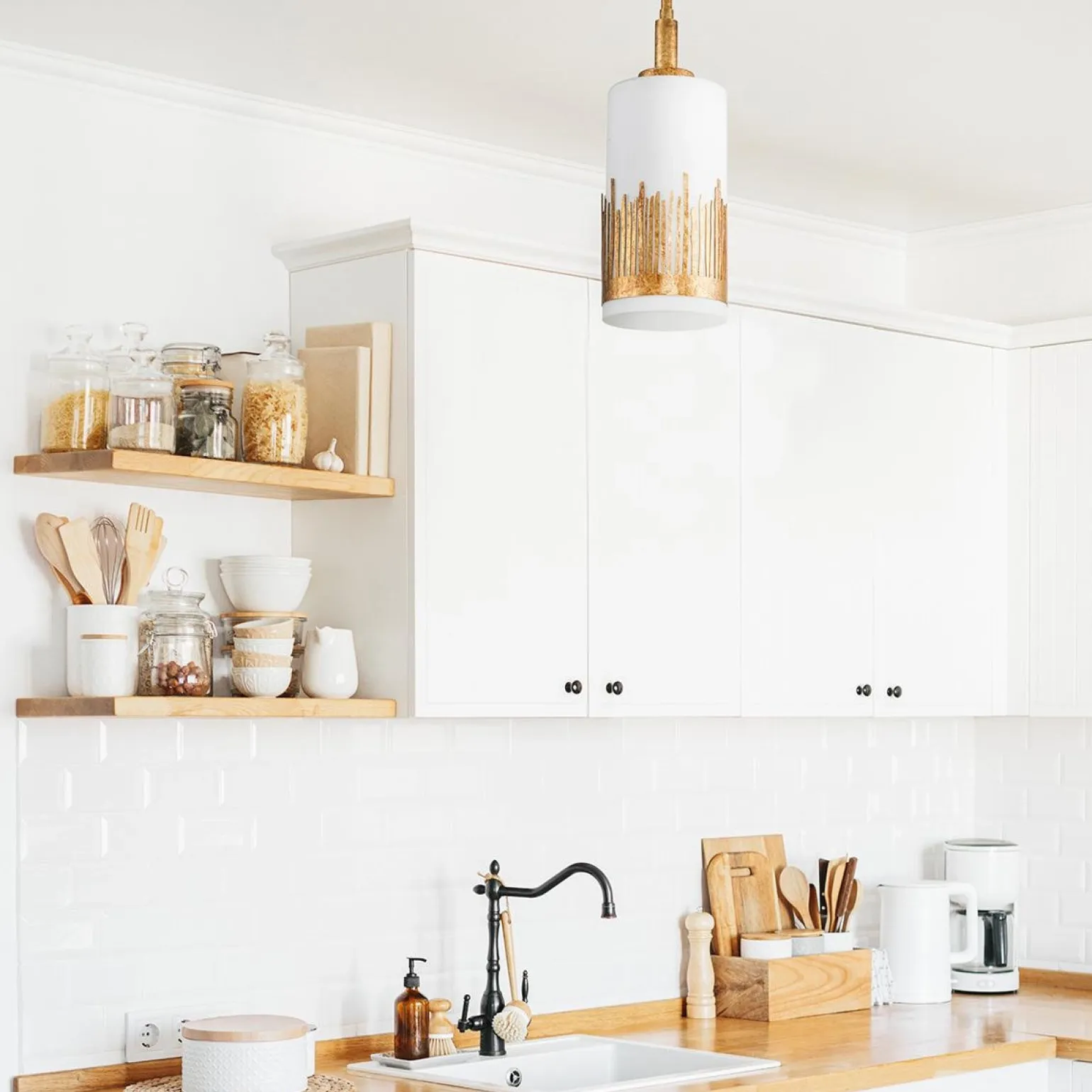 Lampa wisząca Sawgrass - 1 źródło światła - Płatkowe złoto (QN-SAWGRASS-MP-DG-O) - Quintiesse