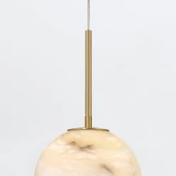 Mała alabastrowa lampa wisząca Kepler - 1 źródło światła - Szczotkowane złoto (QN-KEPLER-1P-S-BG) - Quintiesse