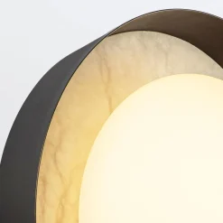 Okrągły alabastrowy kinkiet LED Alonso - Miejski brąz (QN-ALONSO2-UBZ-AR) - Quintiesse