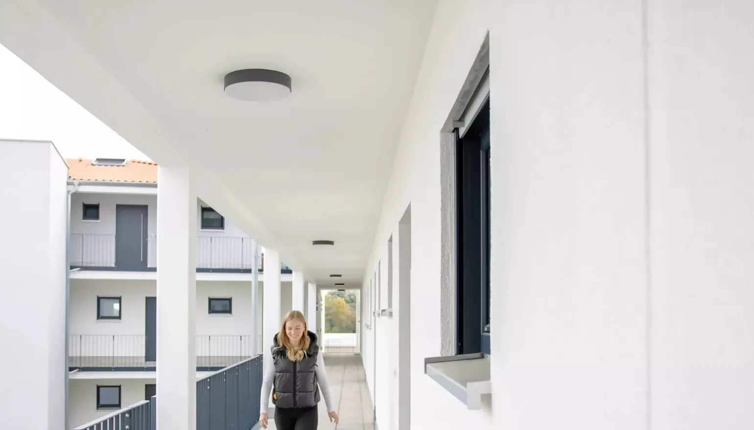 Oprawa sufitowa z czujnkime ruchu i zmierzchu RS PRO LED A30 SC 3000K 20.7W 2534lm (ST085353) - STEINEL