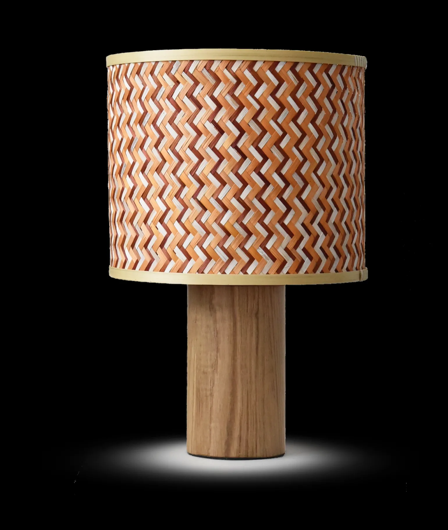 PHIL Lampa stojąca, pleciony bambus, przewód tekstylny czarny, włącznik na przewodzie (LY04PHI/H54/NA) - LYOMA