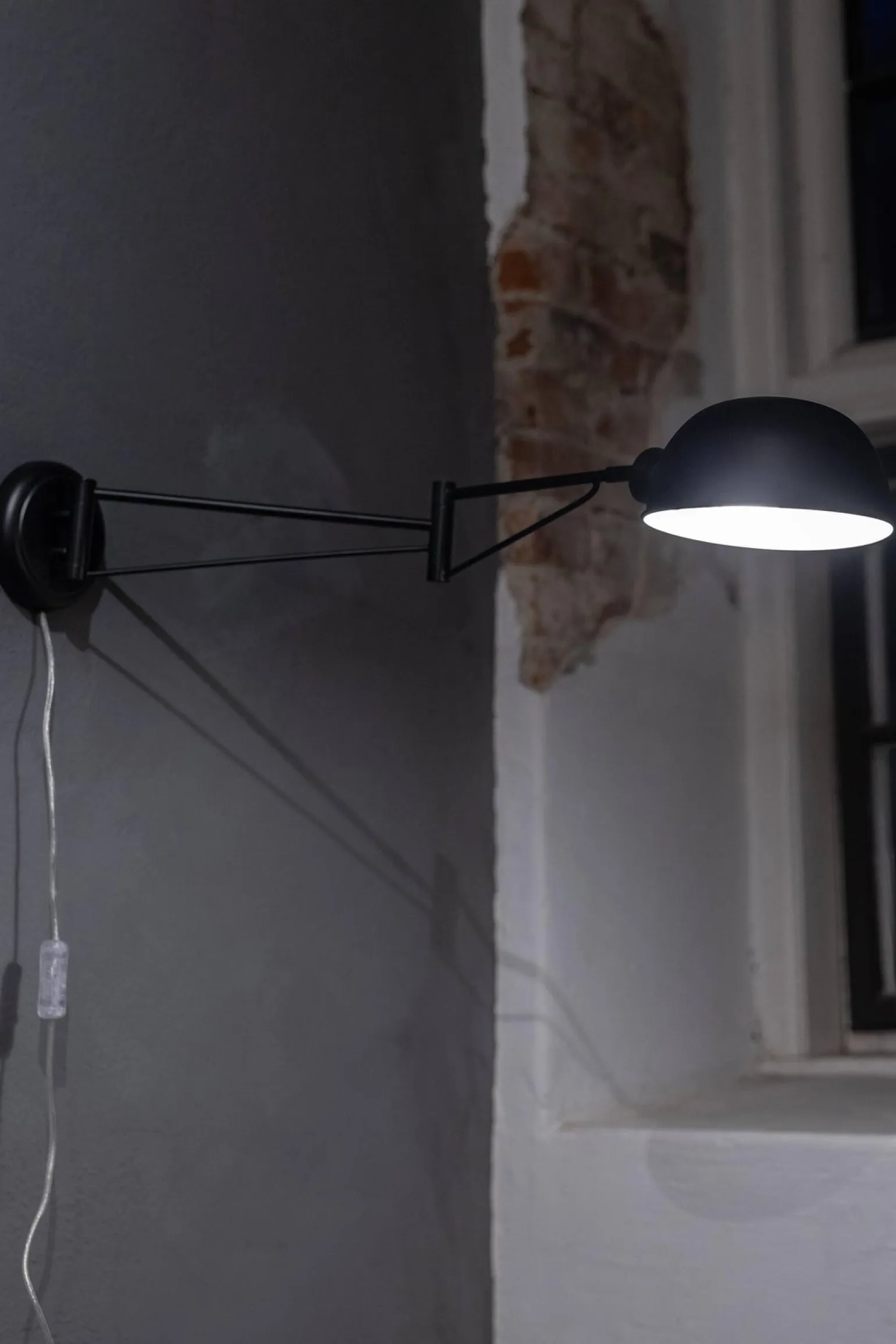 PORTLAND Wall 1L Black (108587) Markslojd