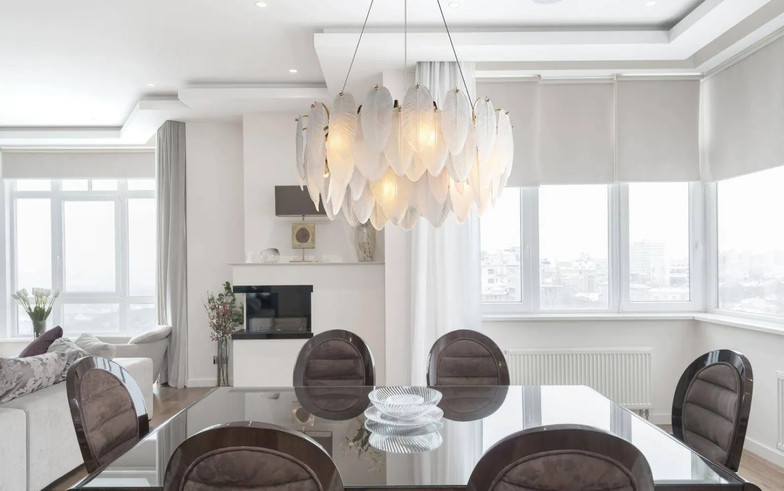 Żyrandol ozdobny PIUMA mosiądz biały 80 cm (ST-6289-8) - Step into Design