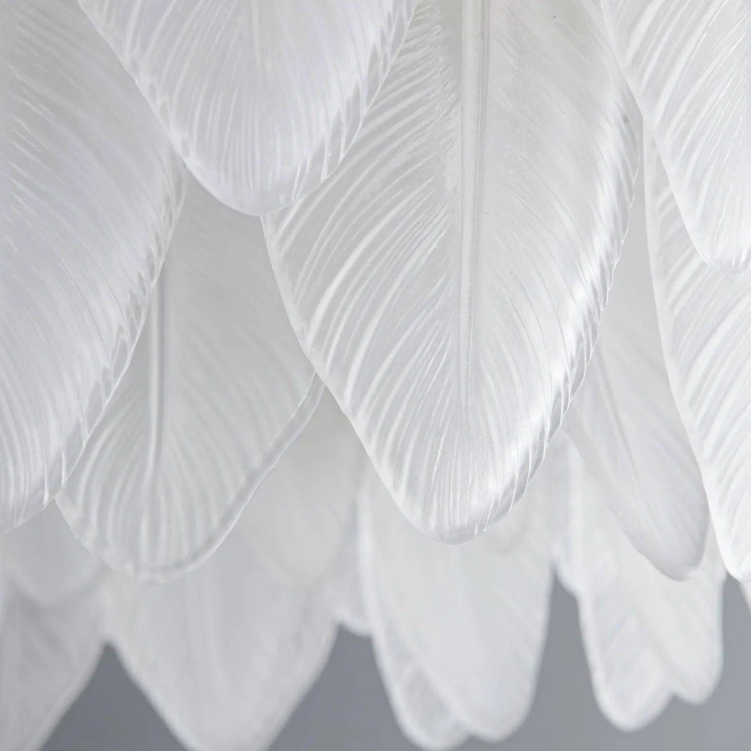 Żyrandol ozdobny PIUMA mosiądz biały 80 cm (ST-6289-8) - Step into Design