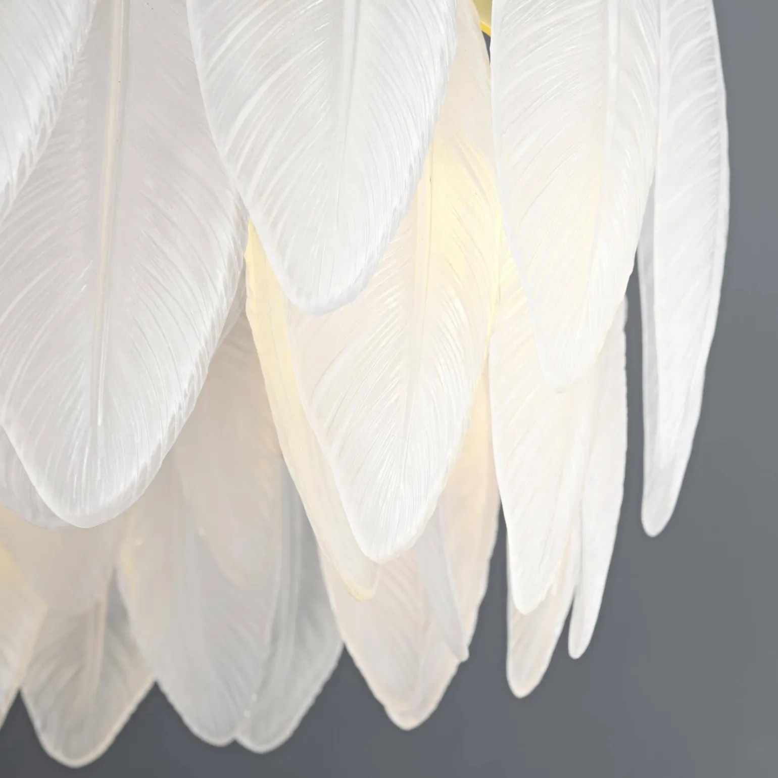 Żyrandol ozdobny PIUMA mosiądz biały 80 cm (ST-6289-8) - Step into Design